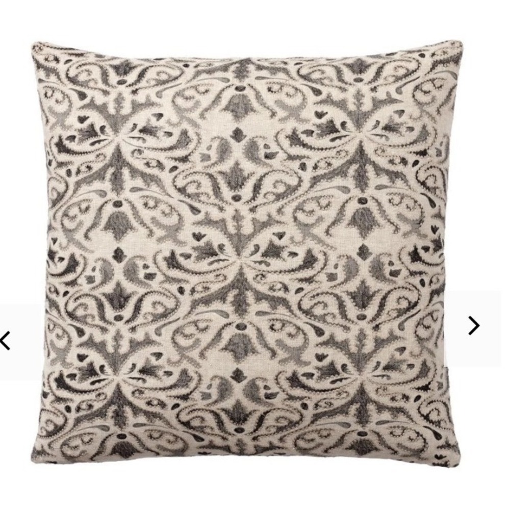 Pottery Barn -Set 2 Reilley Embroidered Linen Pillow Covers 22x22 Gray Cream NWT